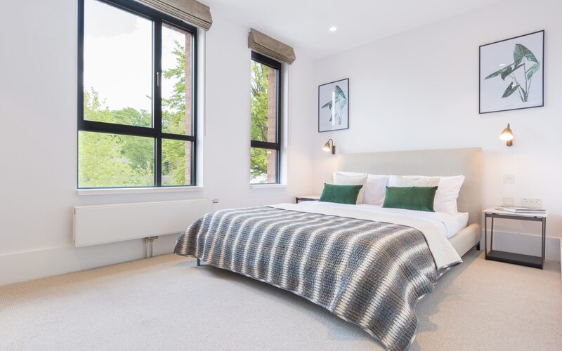 aluminium windows to modern bedroom